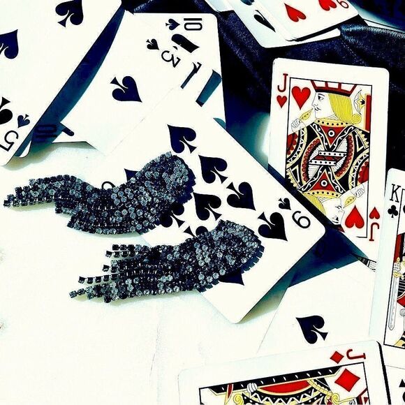 unbranded Jewelry - ♥️ Garavani style crystal pendant earrings, clear gunmetal black contrast dangle